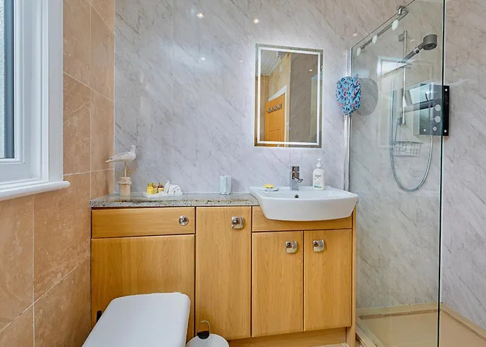 Finest Retreats - Shoe Buttons At Gap Road Reighton