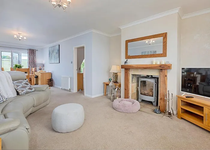 Finest Retreats - Shoe Buttons At Gap Road *