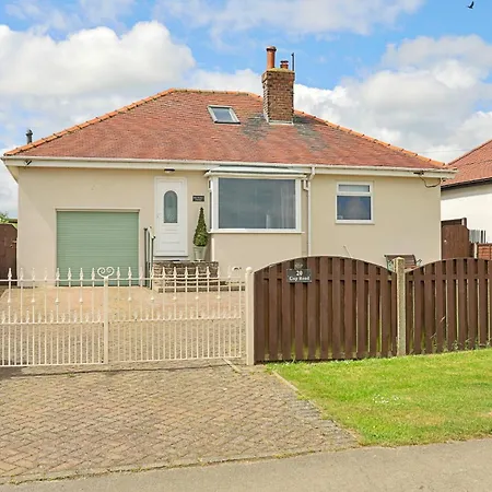 Finest Retreats - Shoe Buttons At Gap Road Reighton